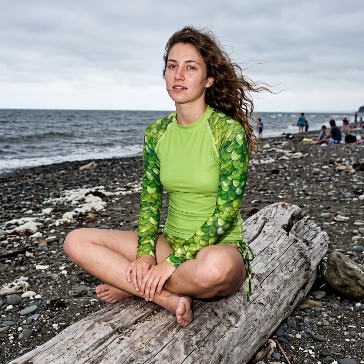 Arcane Pearl Women's Fitted Rashguard | Ondine